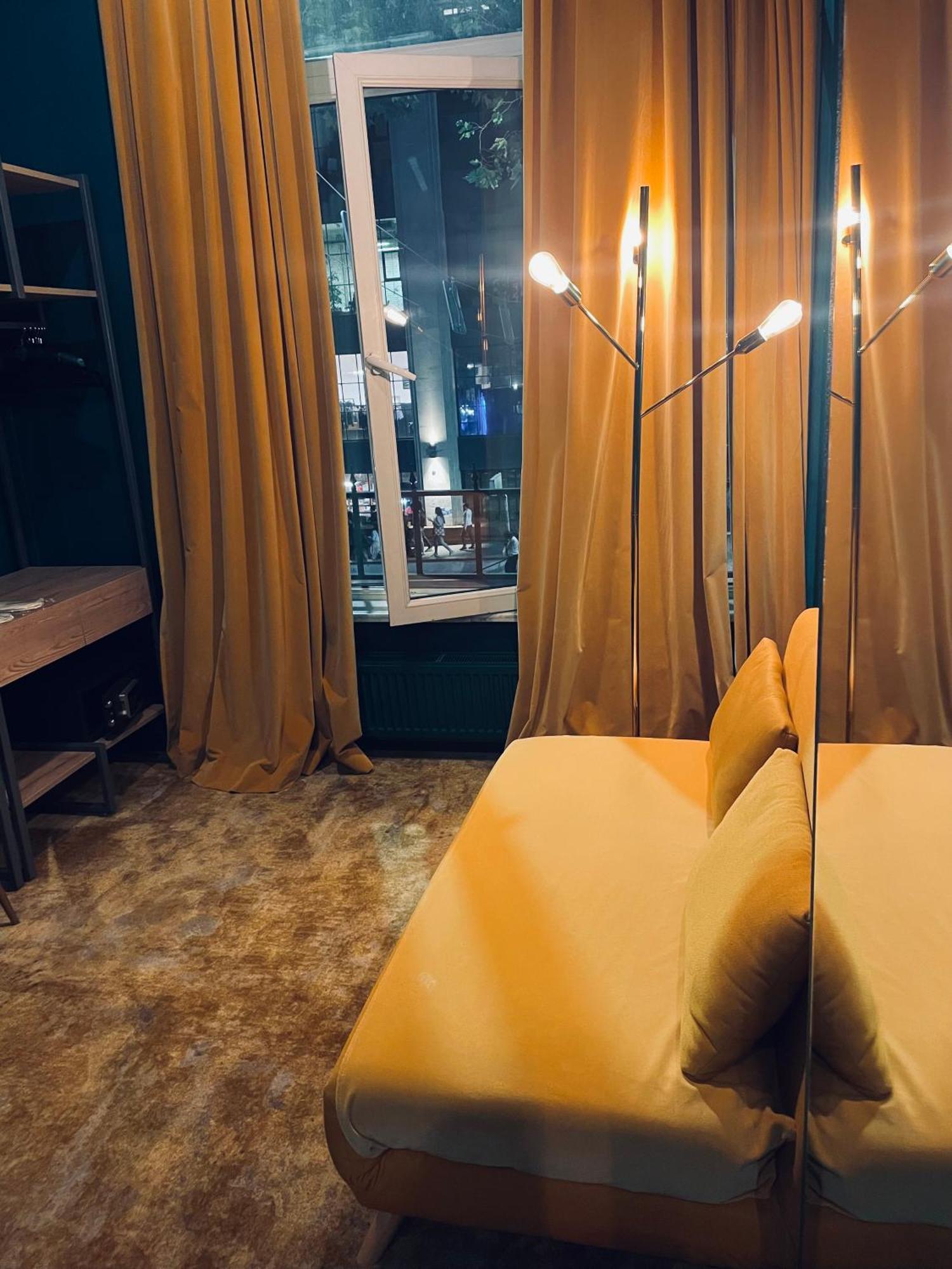 Freeze Inn Tbilisi ภายนอก รูปภาพ