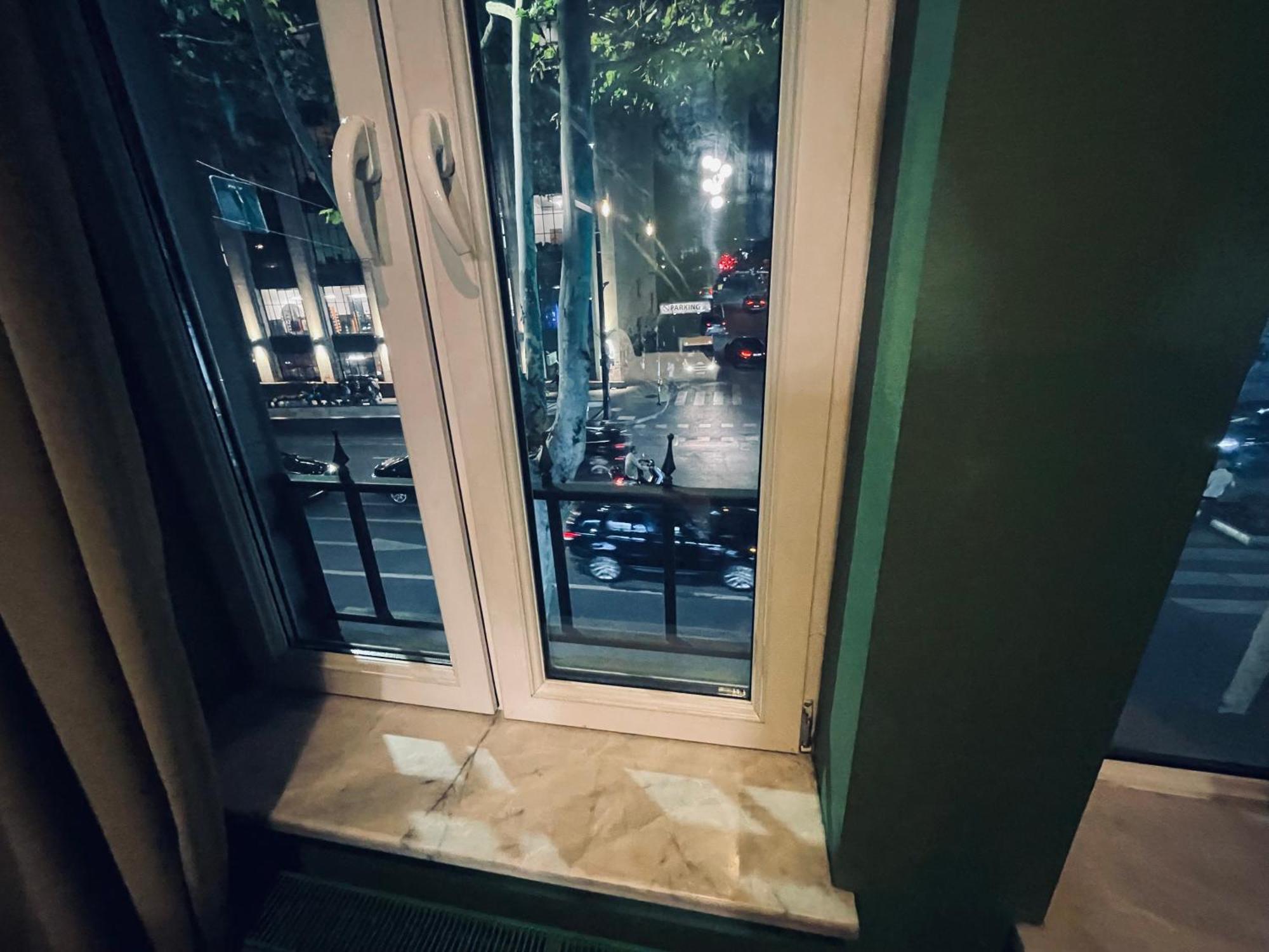 Freeze Inn Tbilisi ภายนอก รูปภาพ